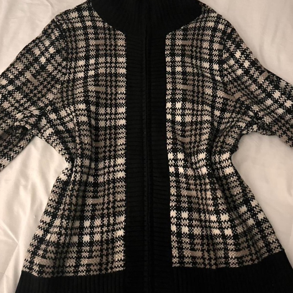 Christopher & Banks women’s creme and brown Patterned Sweater